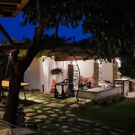 Villa The White House Kamilski Dol