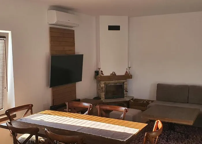 Villa The White House