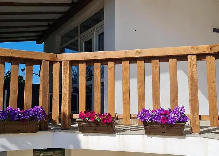 The White House Villa