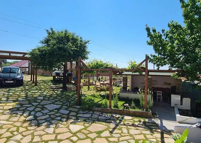 Villa The White House Kamilski Dol